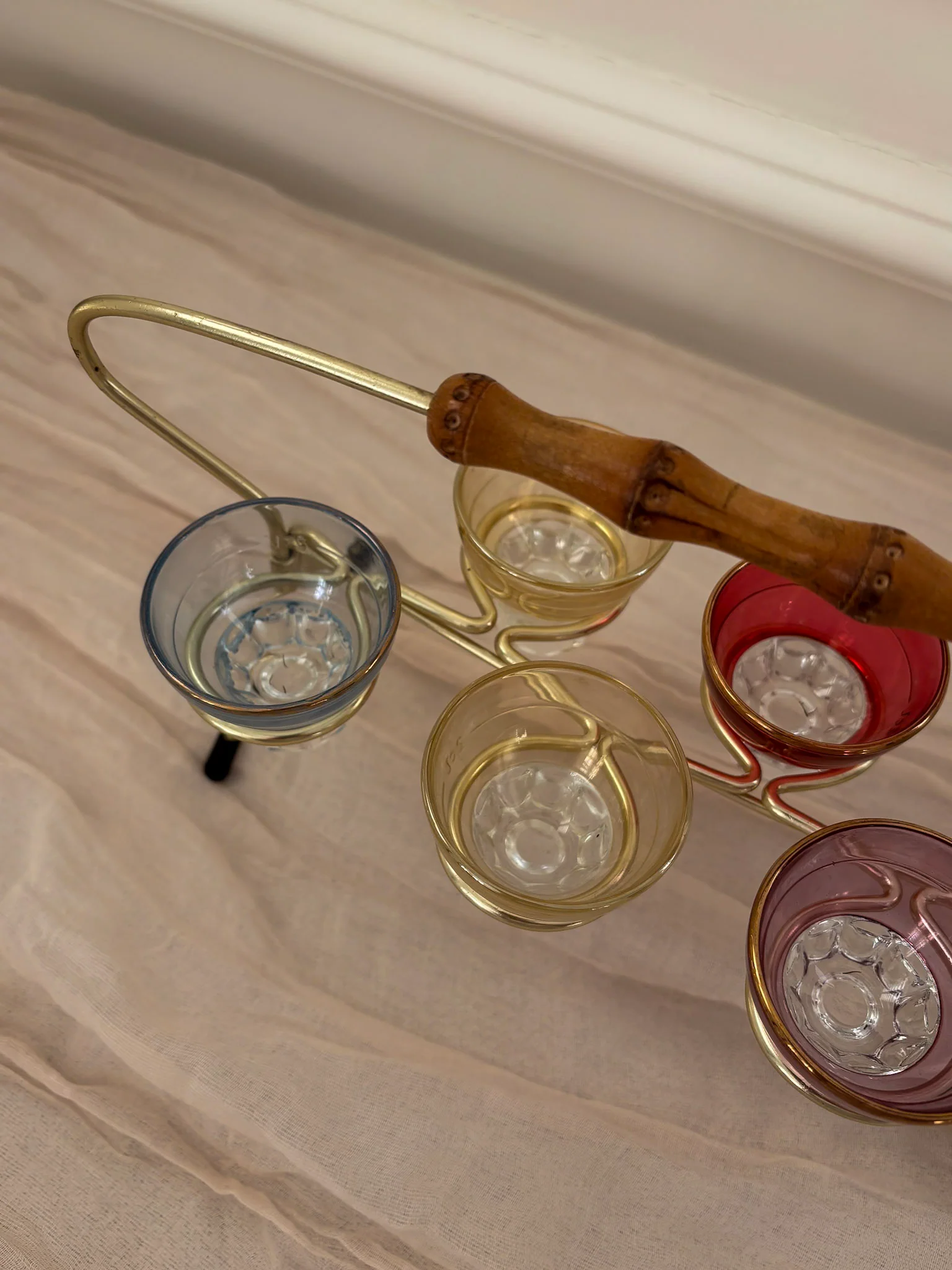 1950s Harlequin Shot Glass Set with Caddy & Bamboo Handle - Image 13