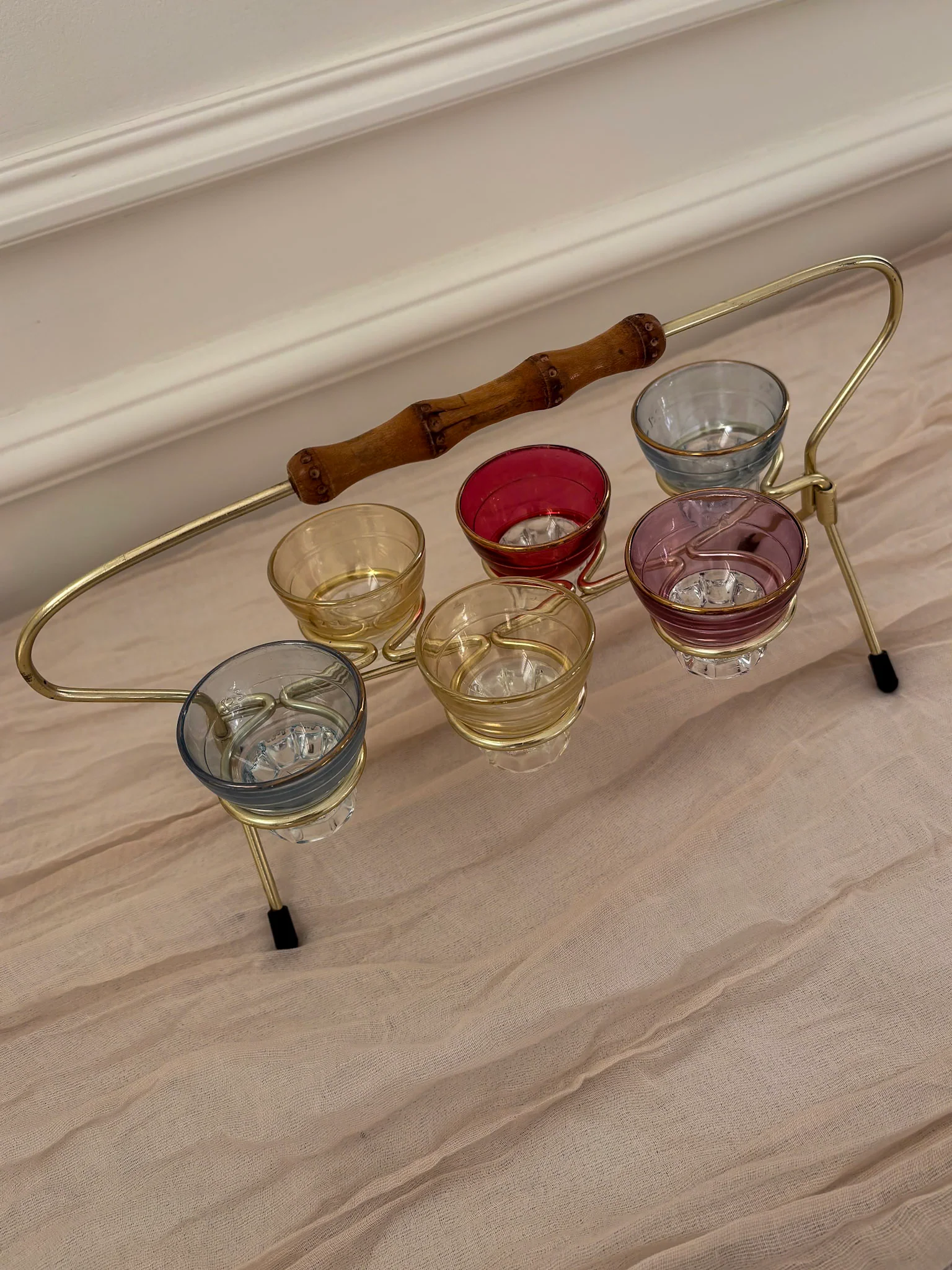 1950s Harlequin Shot Glass Set with Caddy & Bamboo Handle - Image 9
