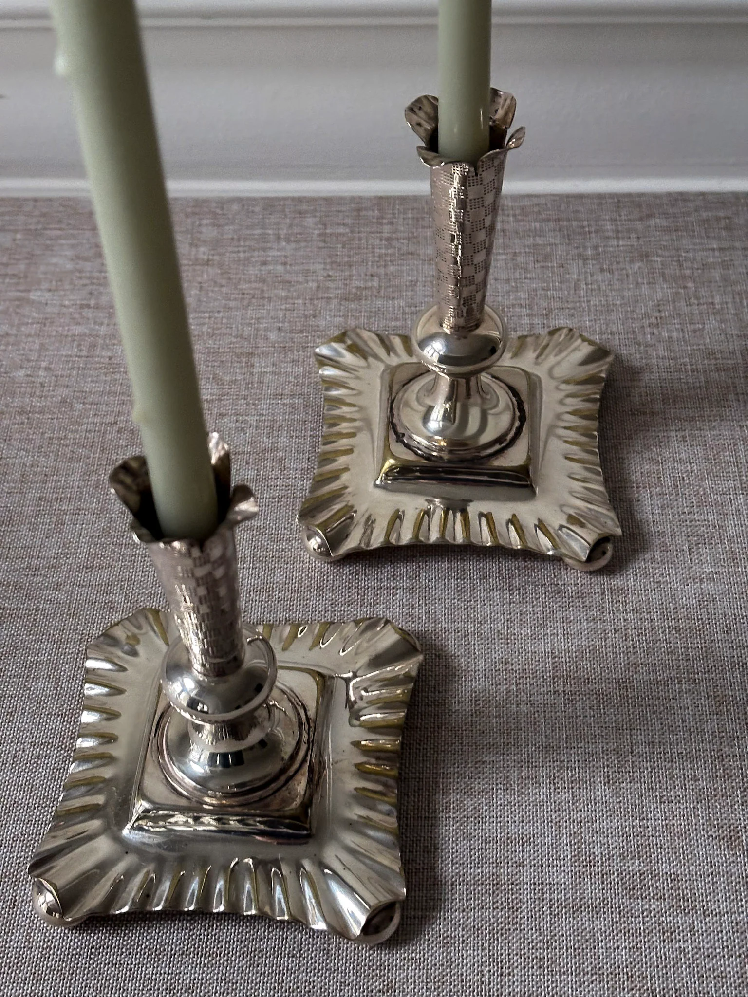A Pair of Silver-Plated Chequered Candlesticks - Image 4