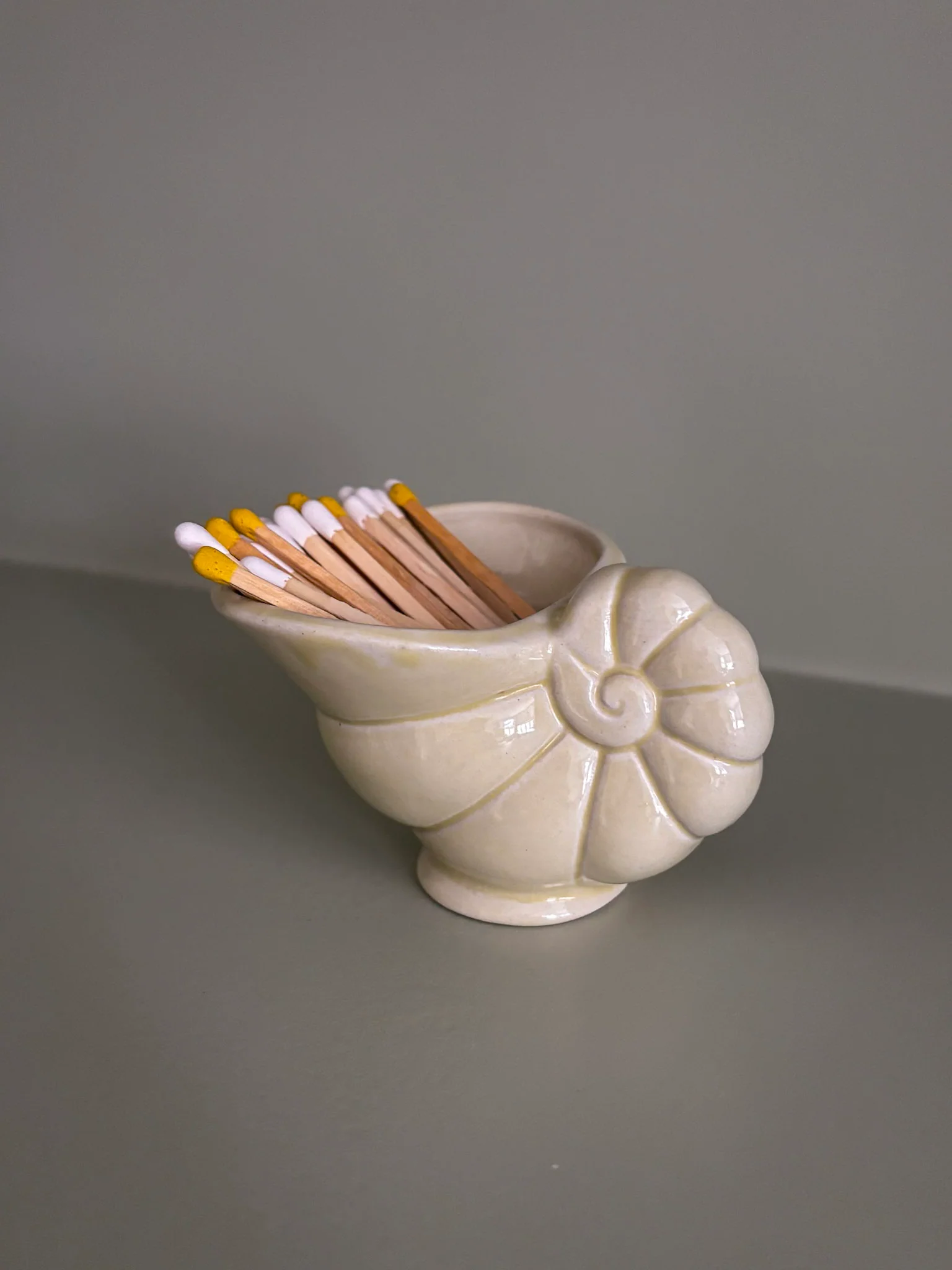 Ceramic Seashell Matchstick Holder - Image 3