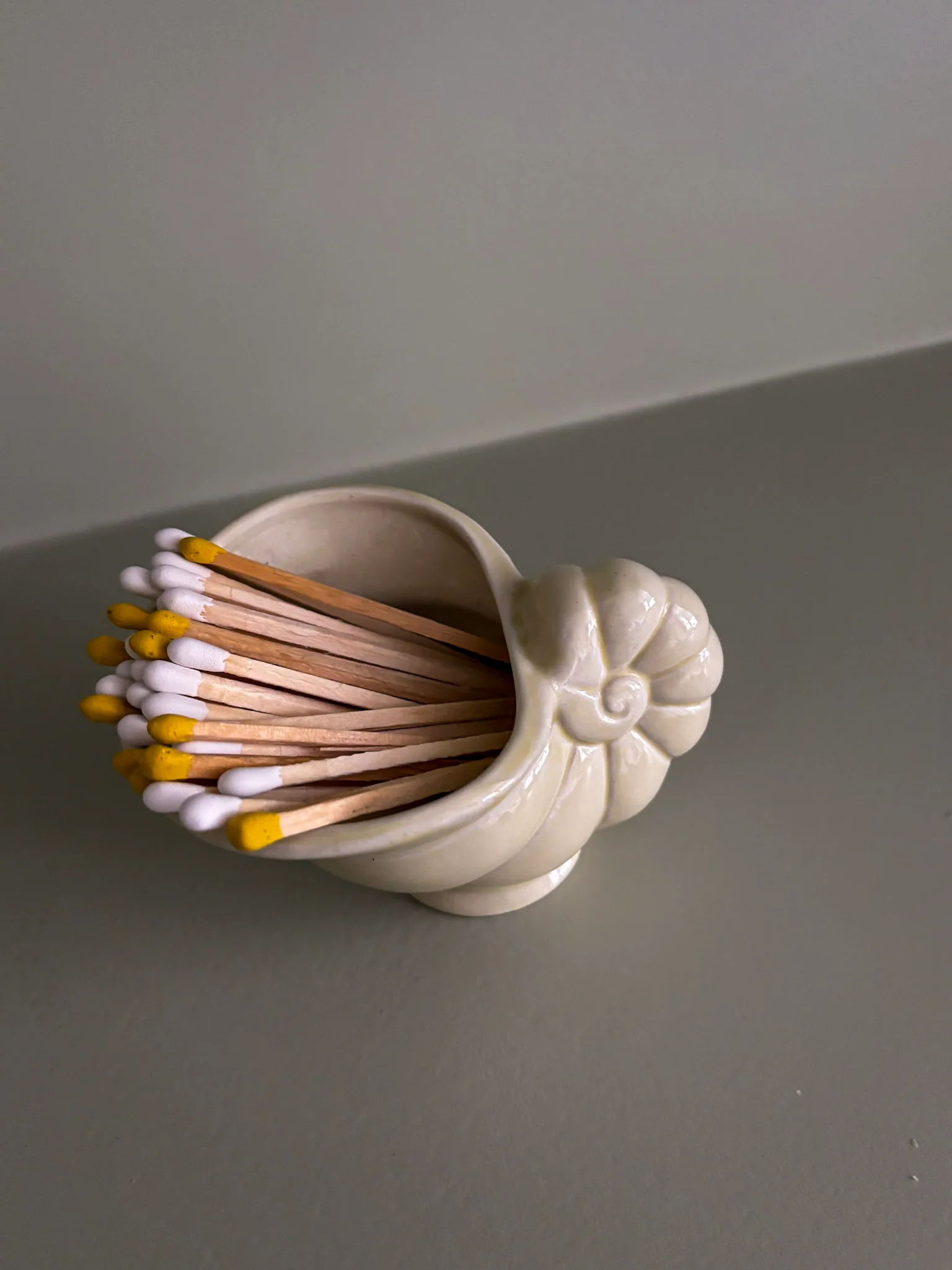 Ceramic Seashell Matchstick Holder - Image 4