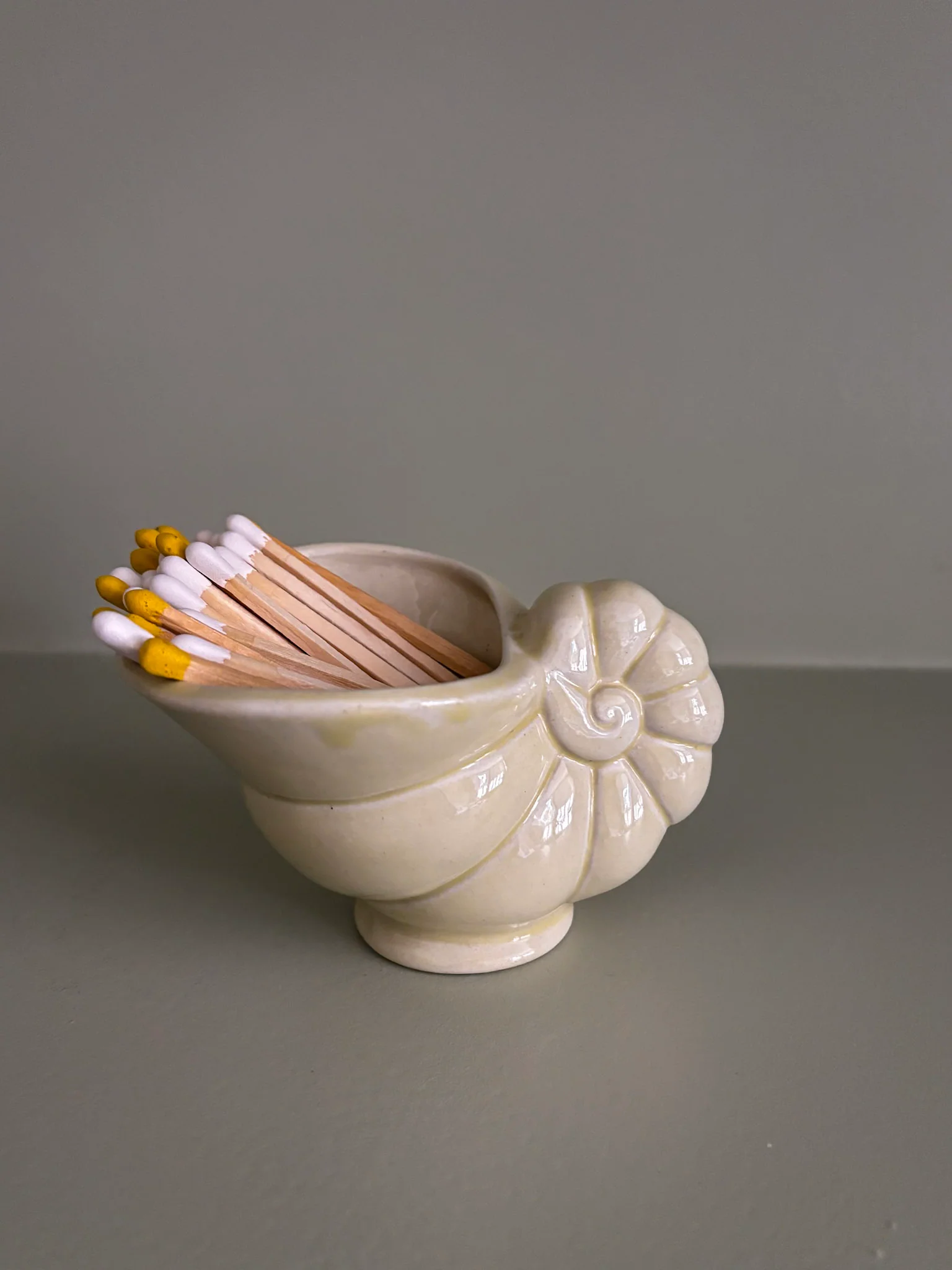 Ceramic Seashell Matchstick Holder - Image 5