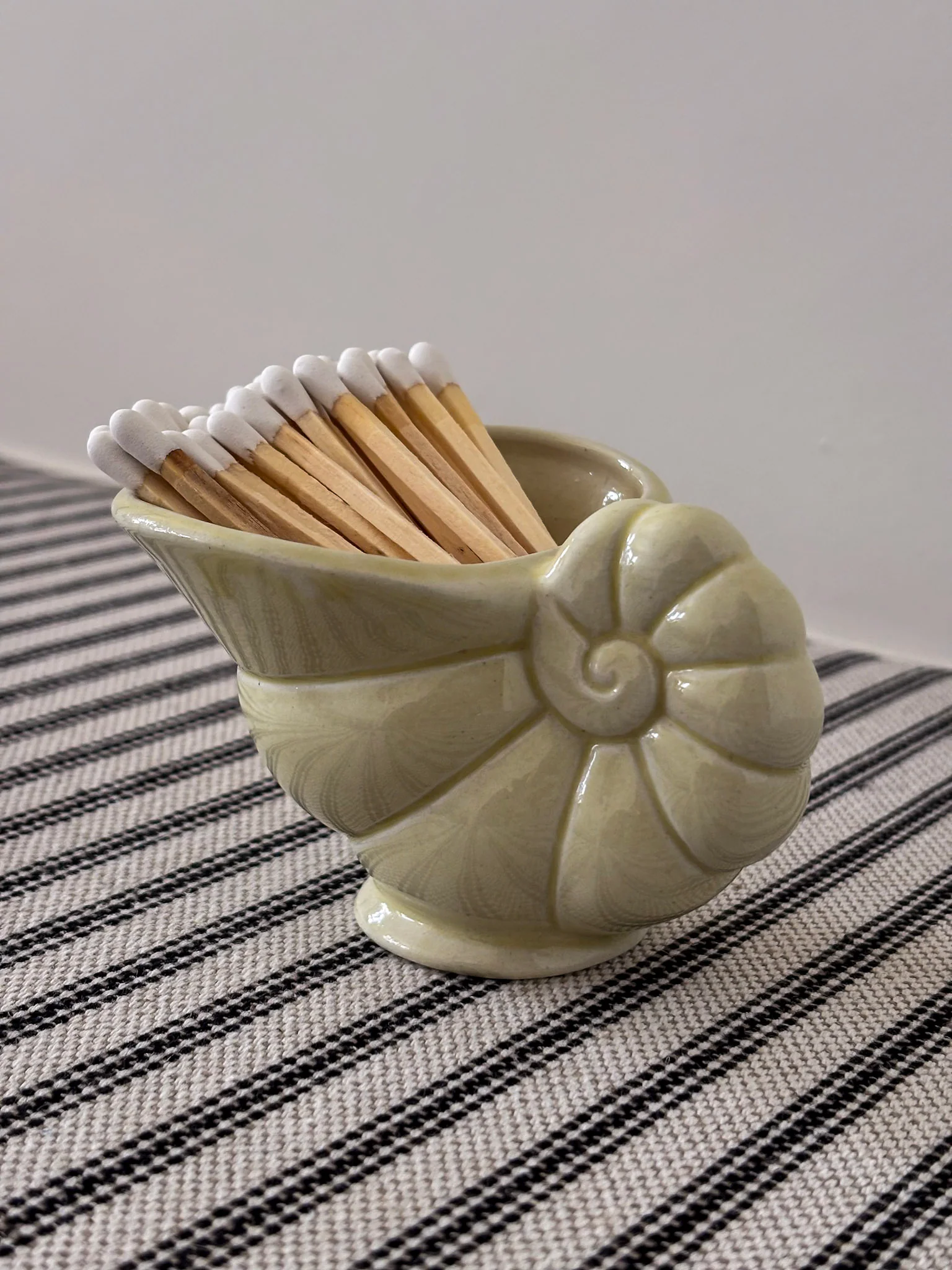 Ceramic Seashell Matchstick Holder - Image 7
