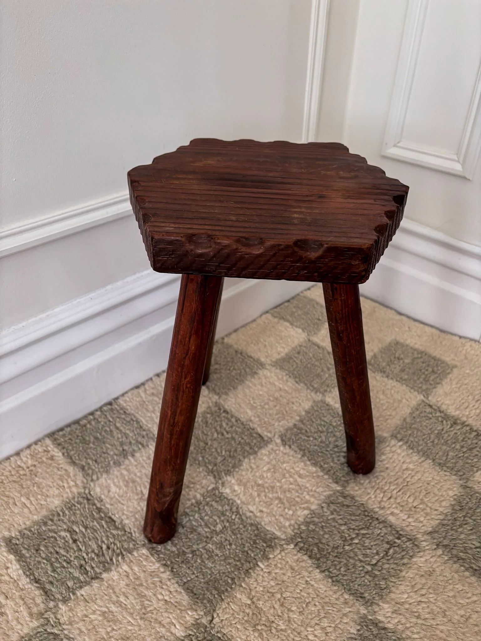 French Wooden Milking Stool | Rustic Primitive Tripod Stool - Image 9