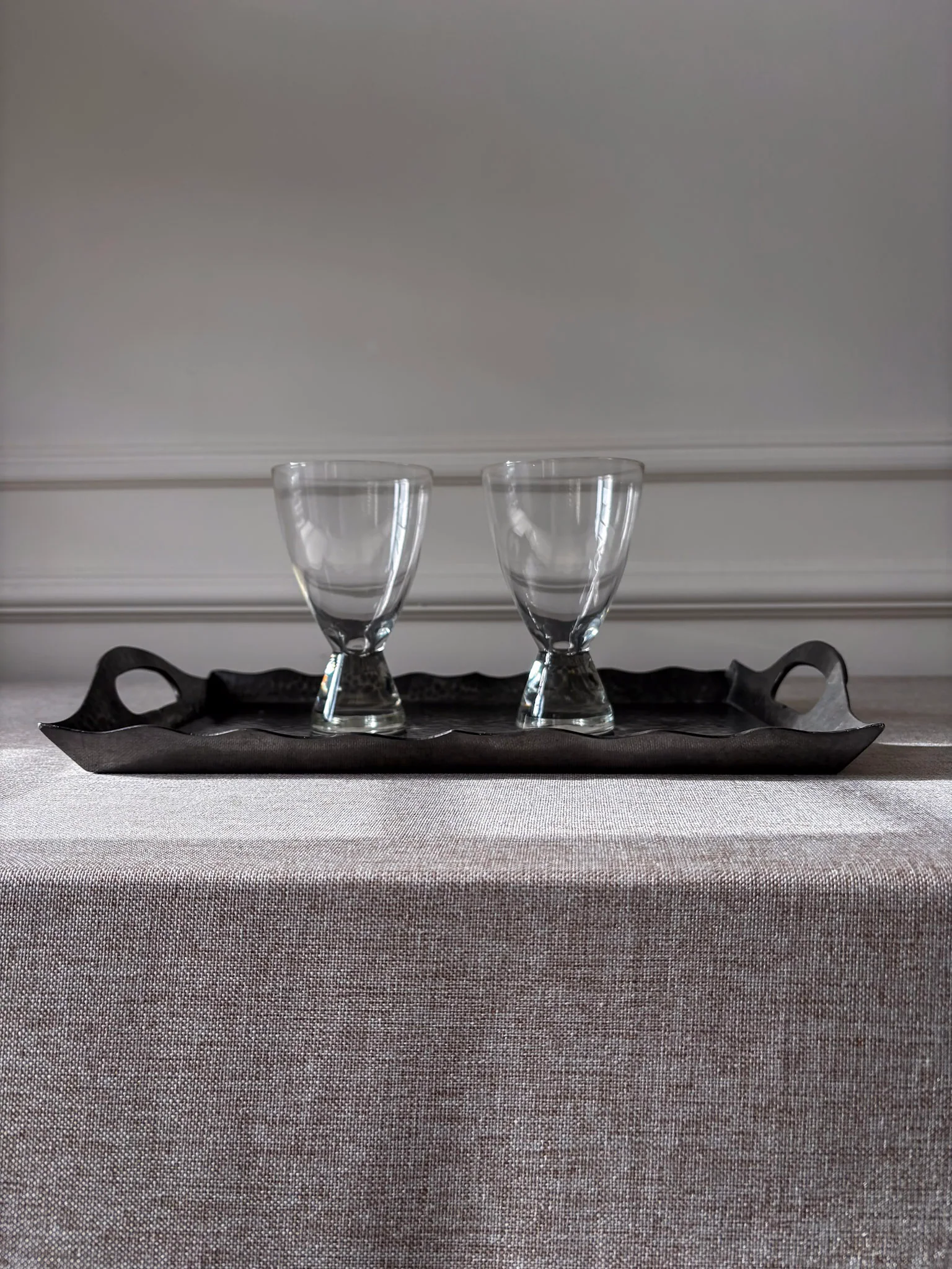 Knighthood Hammered Pewter Scalloped Edge Serving Tray - Image 7