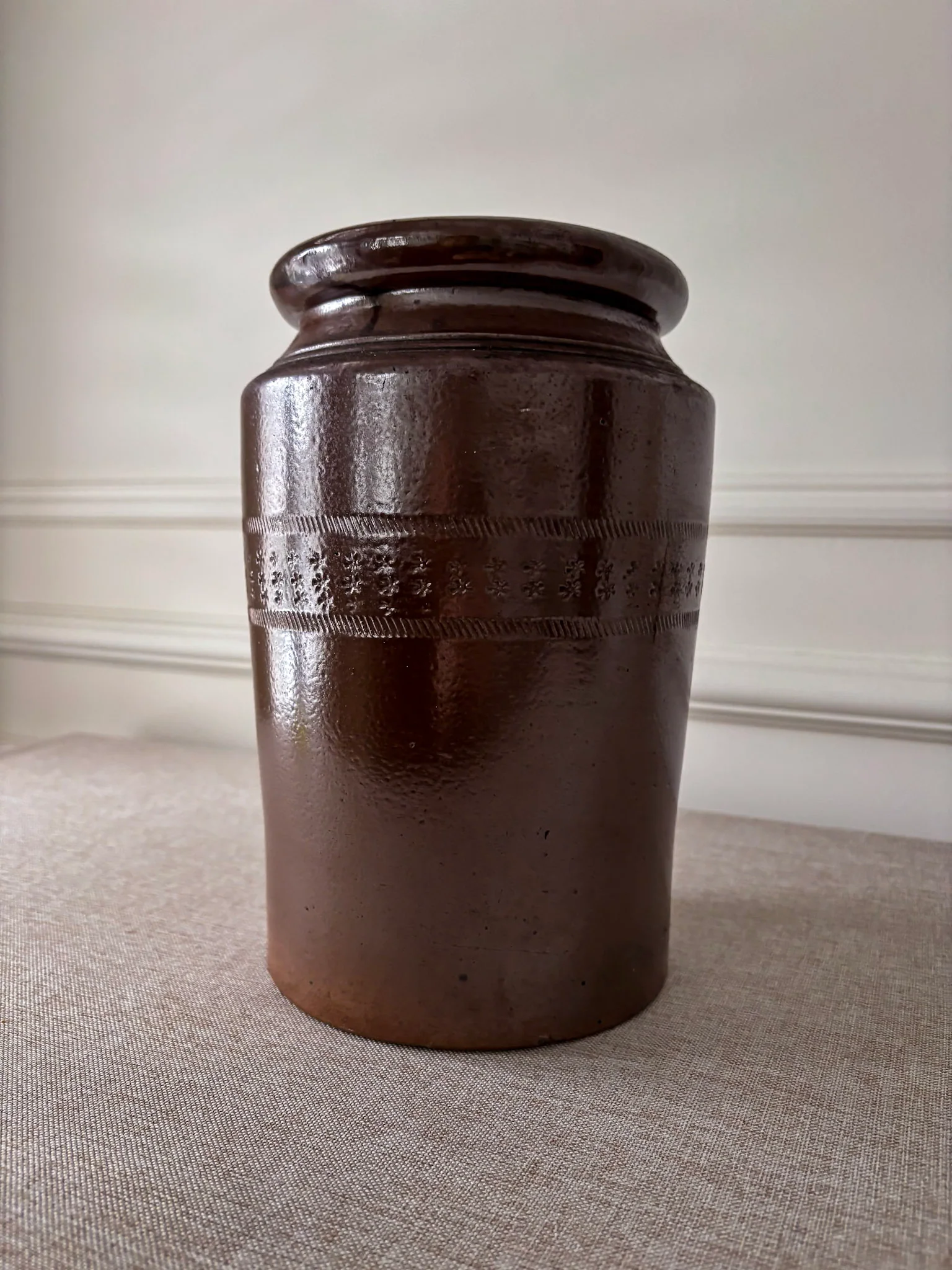 Large Brown Saltware Vase - Image 3