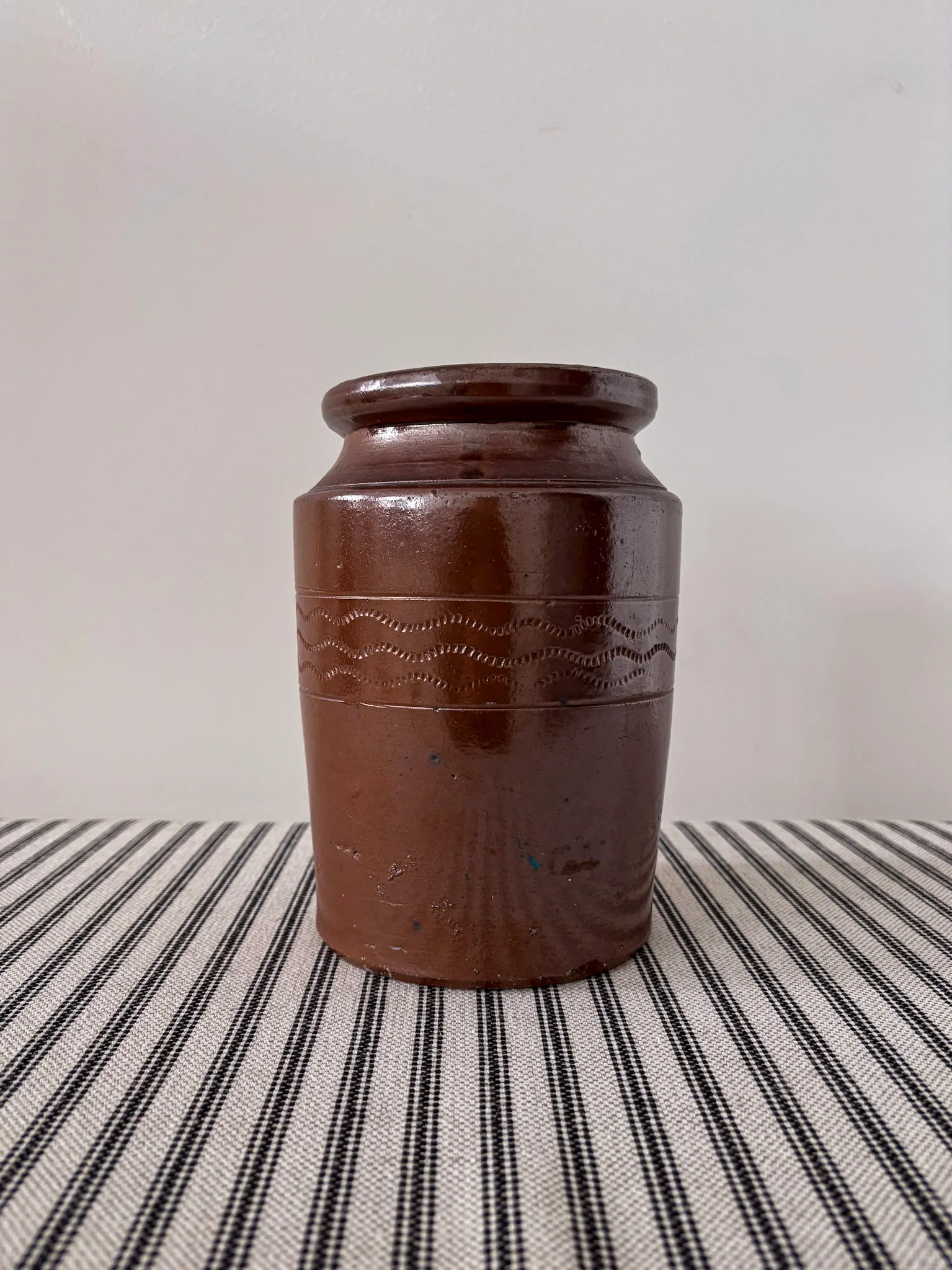 Large Brown Saltware Vase - Image 9