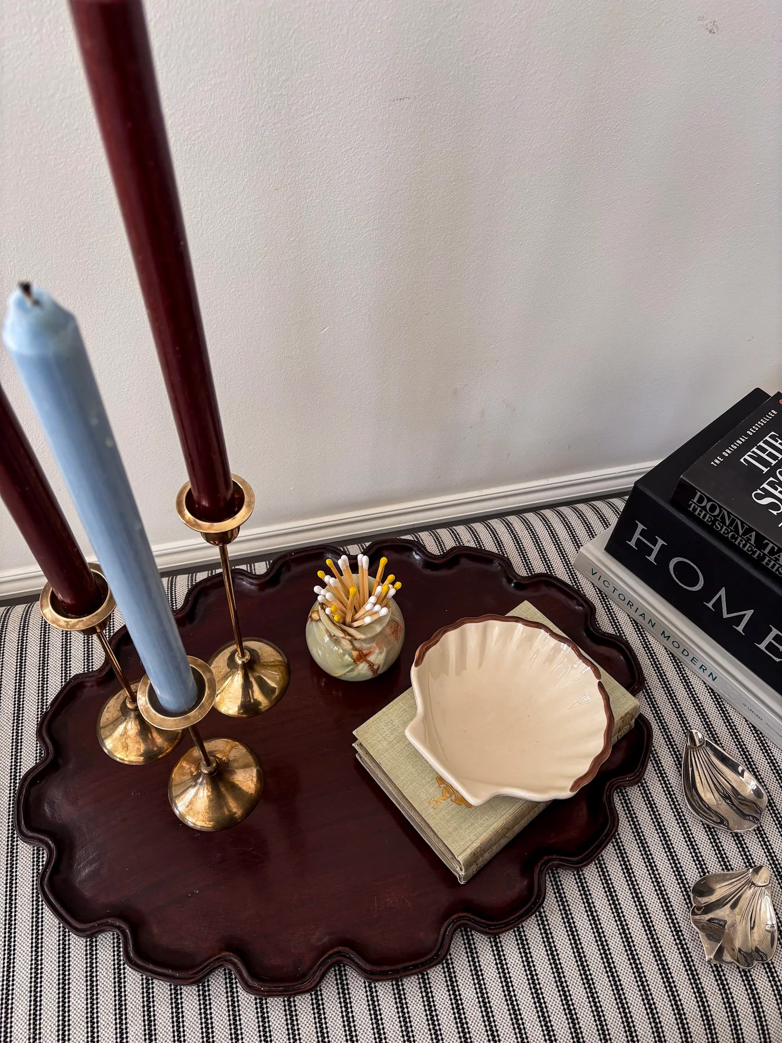 Mahogany Pie-Crust Scalloped Edge Decorative Tray - Wooden Styling Tray for Home Décor - Image 7