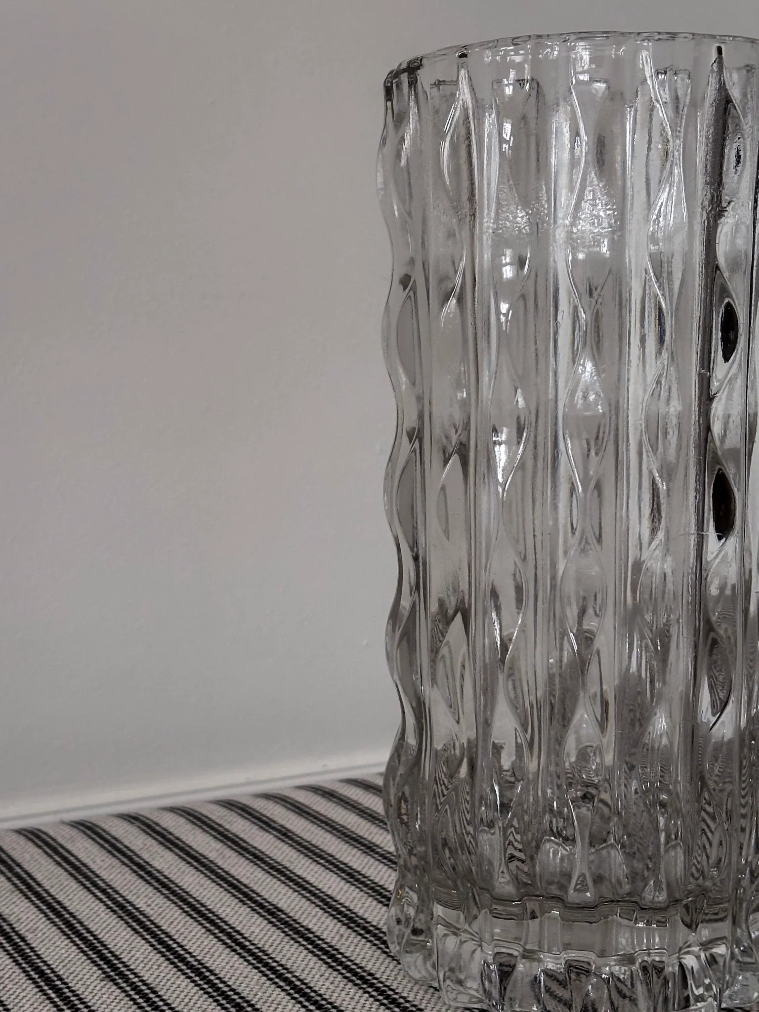 Mid Century Italian Art Glass Wave Vase - Image 2