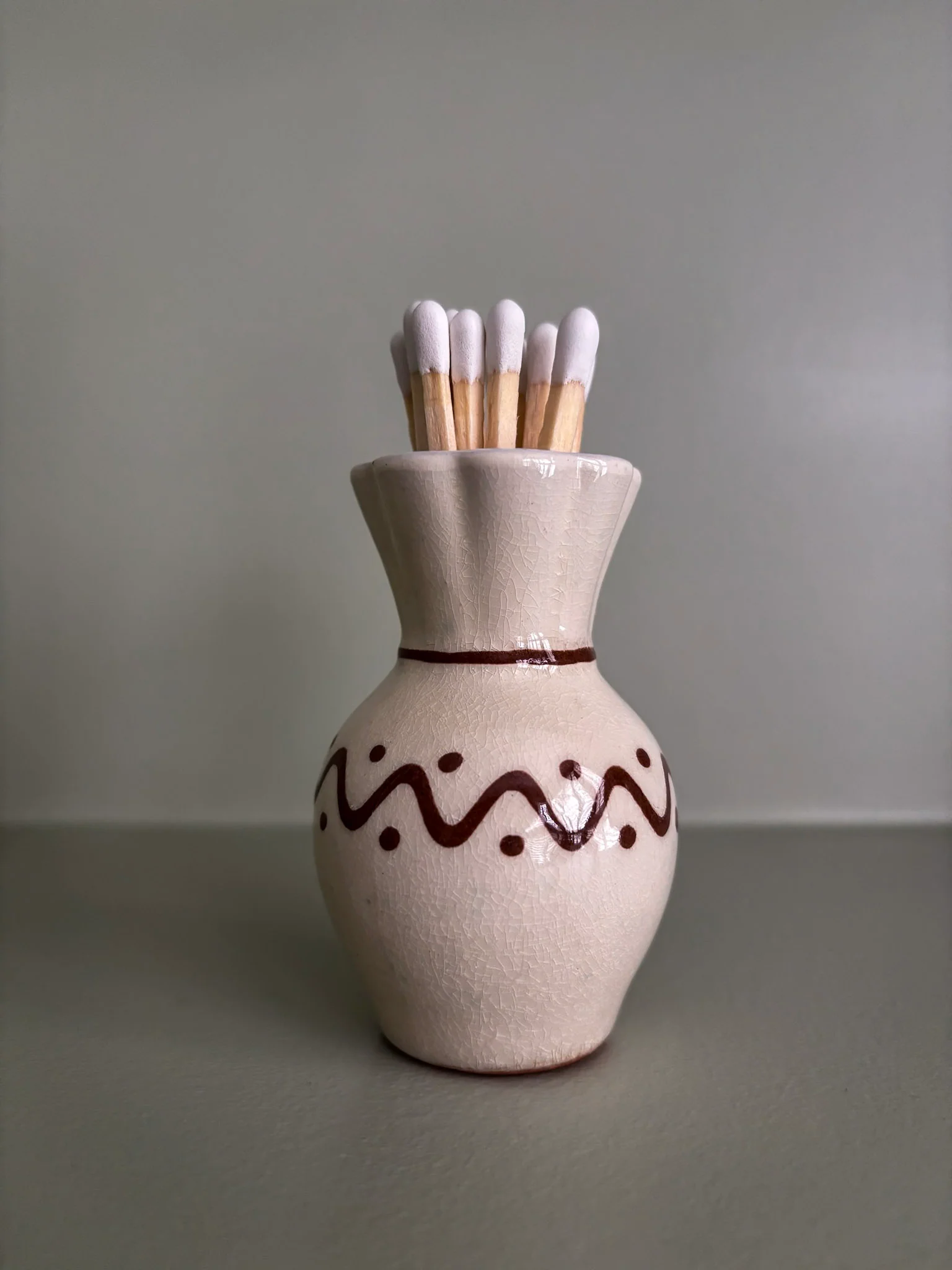 Miniature Zig-Zag Spot Matchstick Holder Vase - Image 6