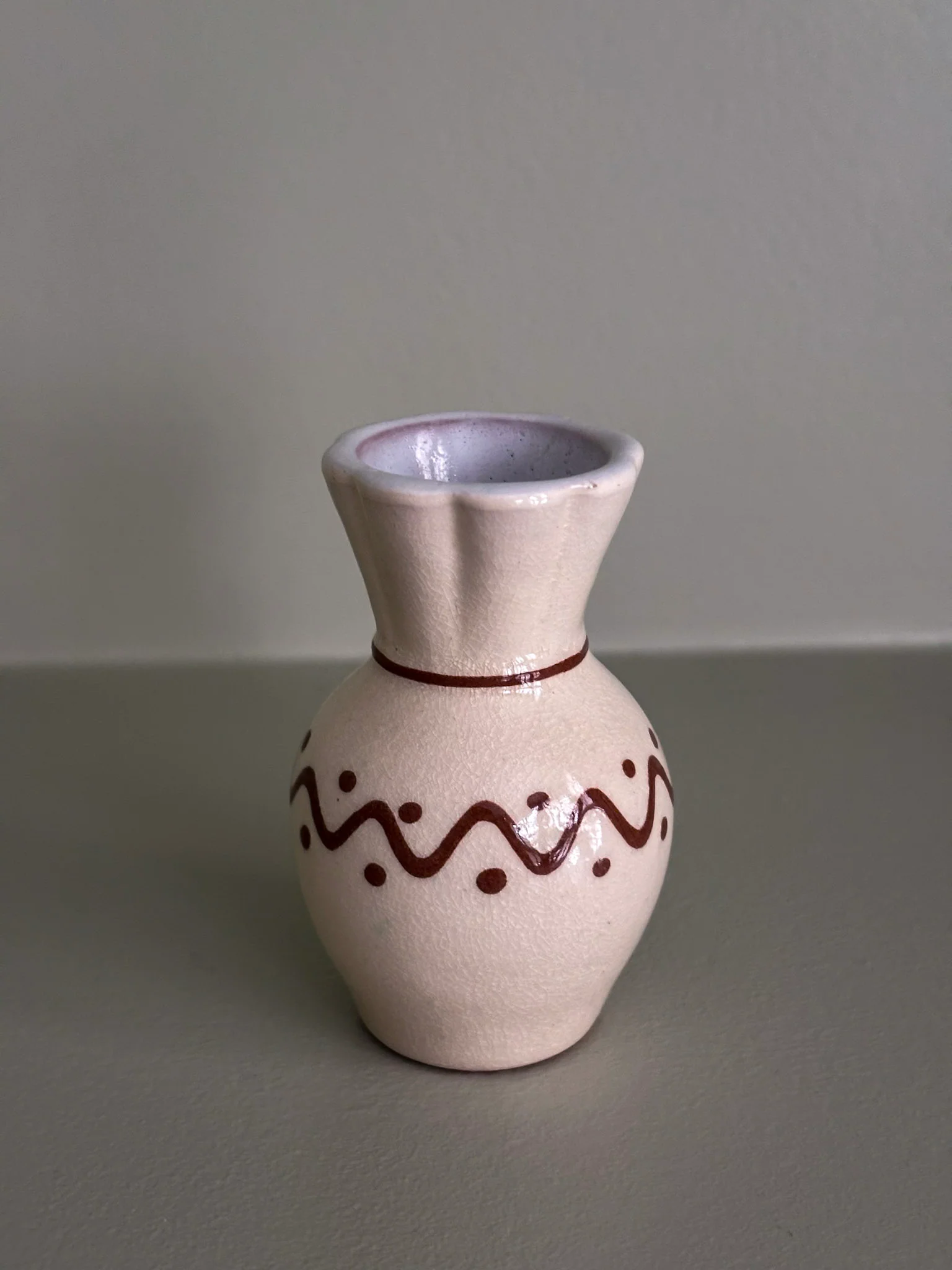 Miniature Zig-Zag Spot Matchstick Holder Vase - Image 8