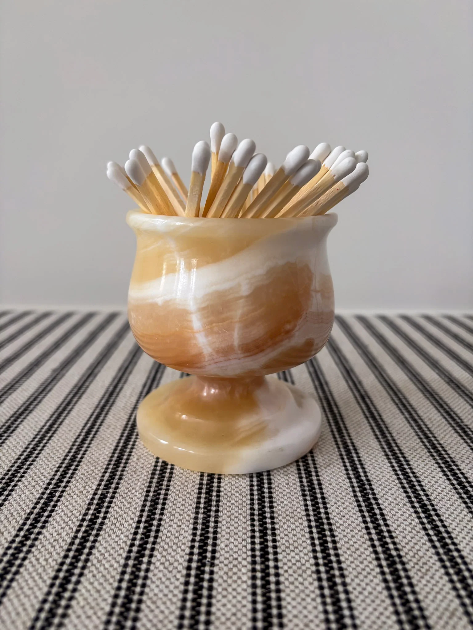 Onyx Pedestal Matchstick Holder - Image 4