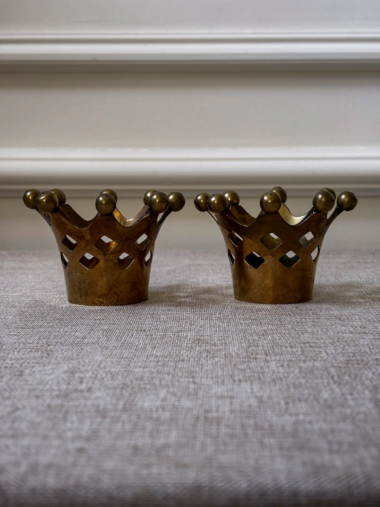 Pair of Vintage Brass Crown Candle Holders | Sculptural Brass Tealight Holders - Image 9