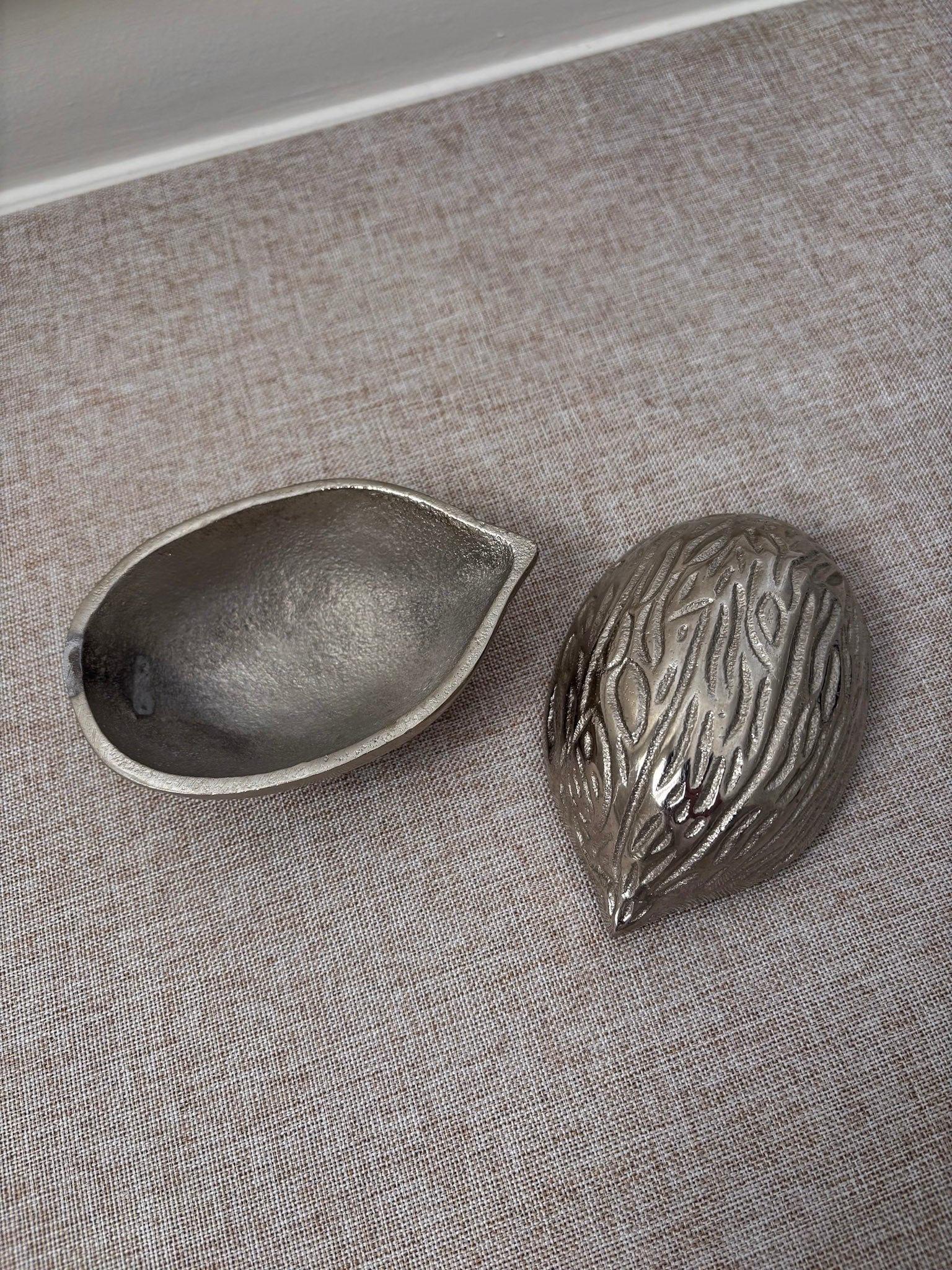 Silver Metal Walnut Trinket Box, Decorative Storage Dish with Lid - Image 4