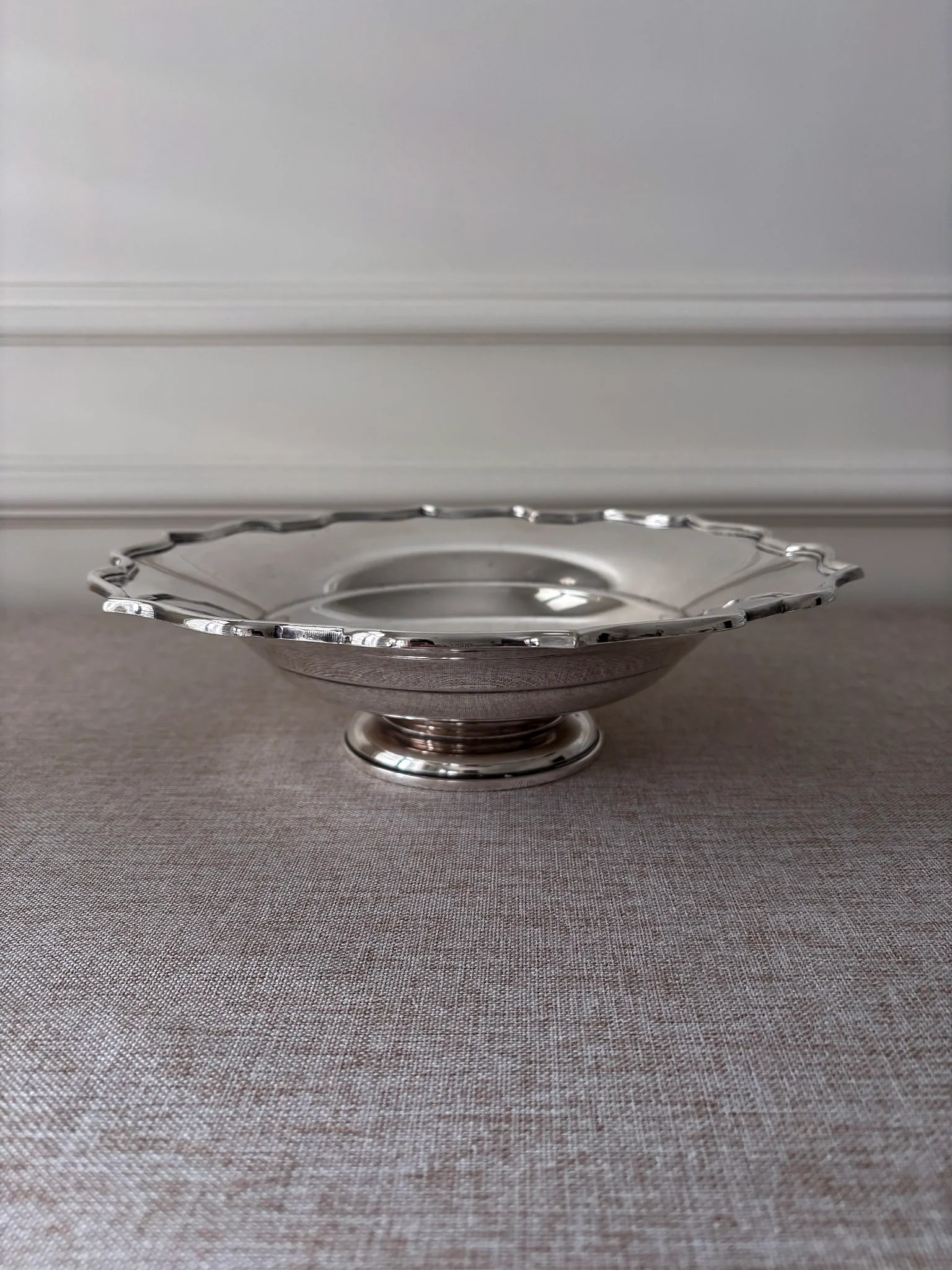 Silver Plate Scalloped Edge Tazza Pedestal Dish / Bowl - Image 4