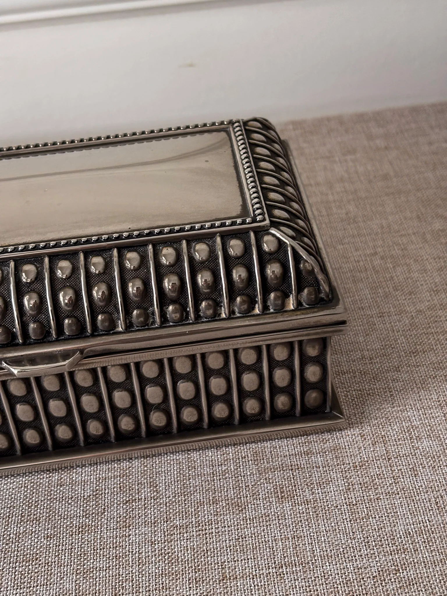 Silver-Plated Beaded Jewellery Trinket Box - Image 5