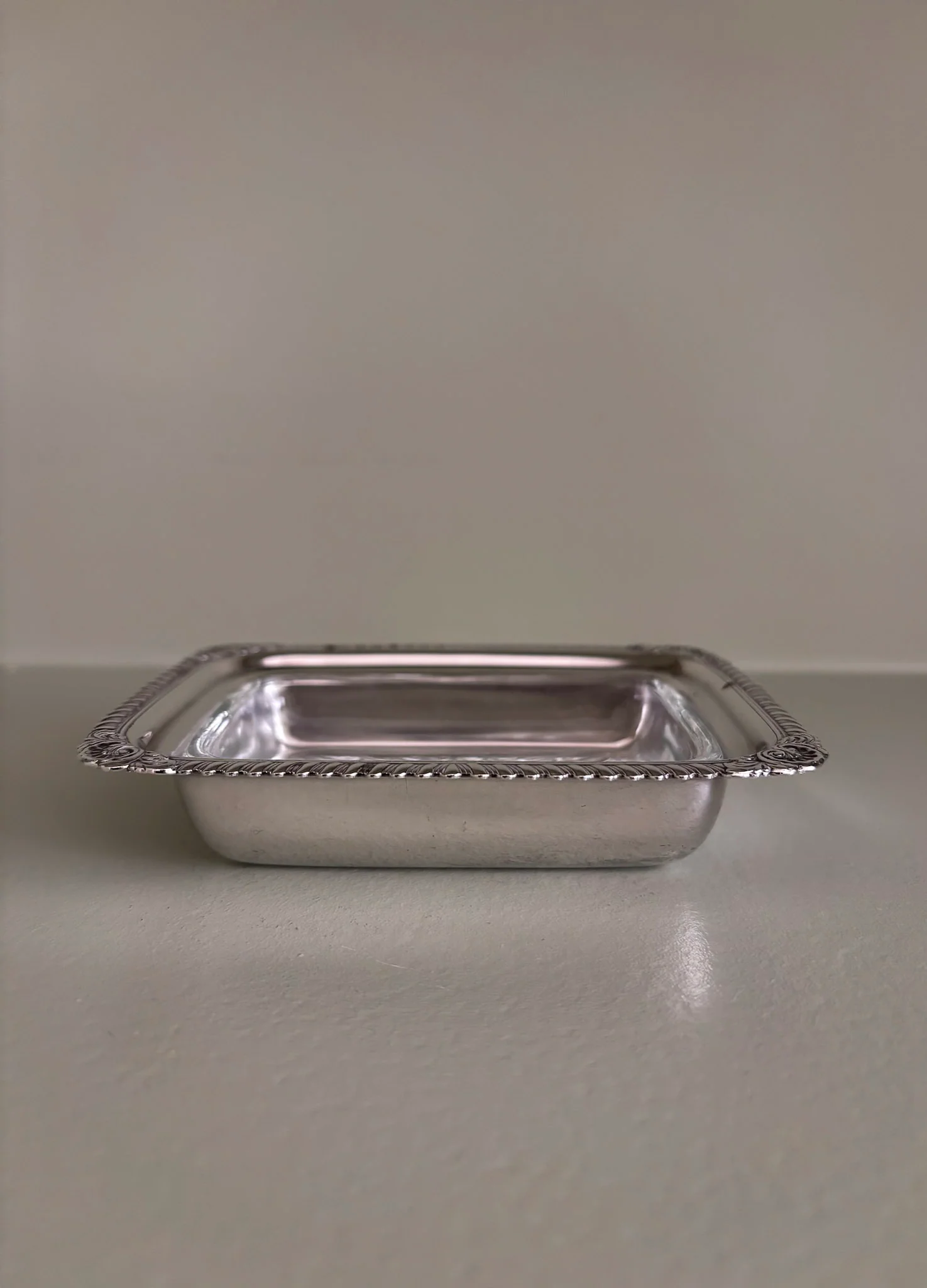 Silver-Plated Soap Dish with Cut Glass Insert - Image 13