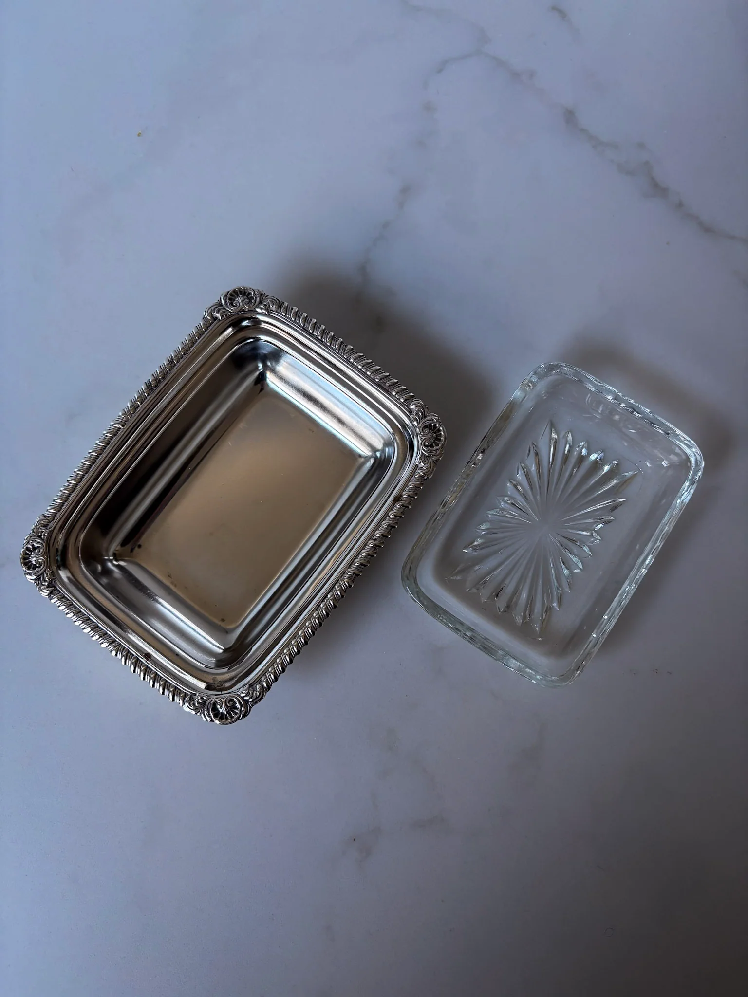 Silver-Plated Soap Dish with Cut Glass Insert - Image 3