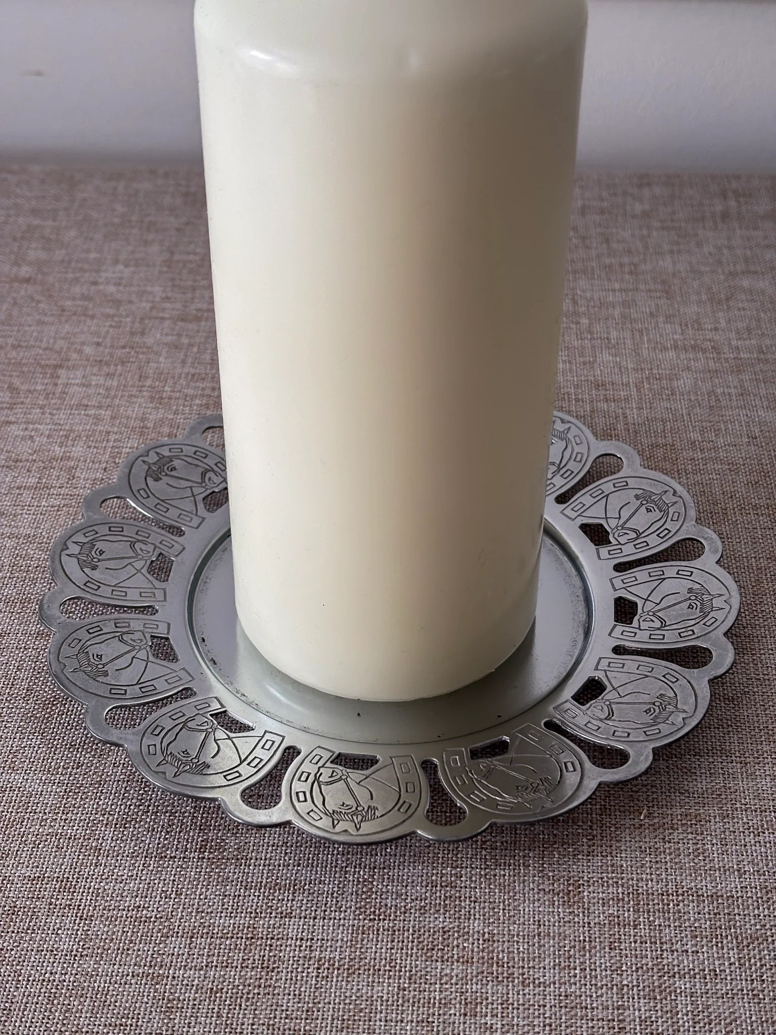 Silver-Tone Horseshoe Trinket Tray / Candle Plate - Image 4