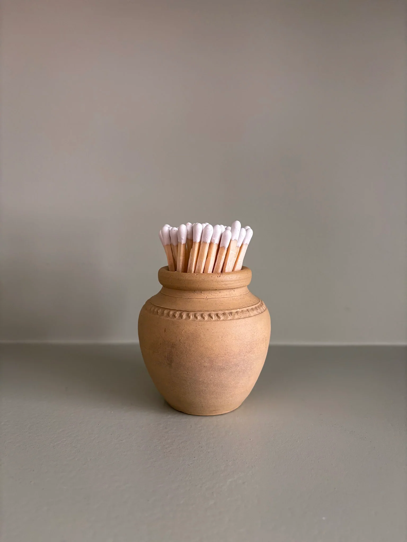 Small Earthenware Pot in Warm Beige - Image 6