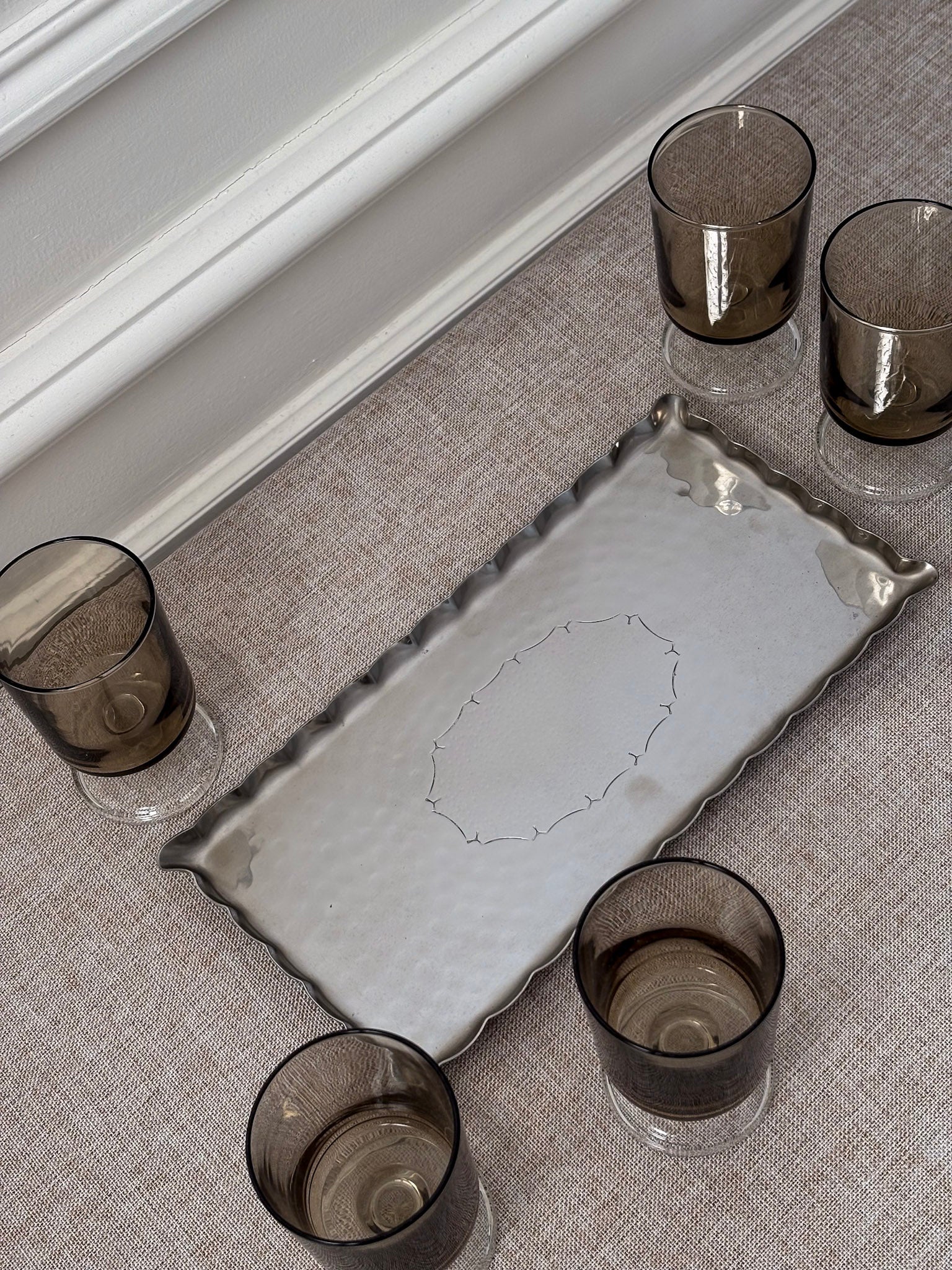 Smoked Glass Goblets with Hammered Stainless Steel Scalloped Tray, Mid-Century Drinks Set (5 Glasses + Tray) - Image 8