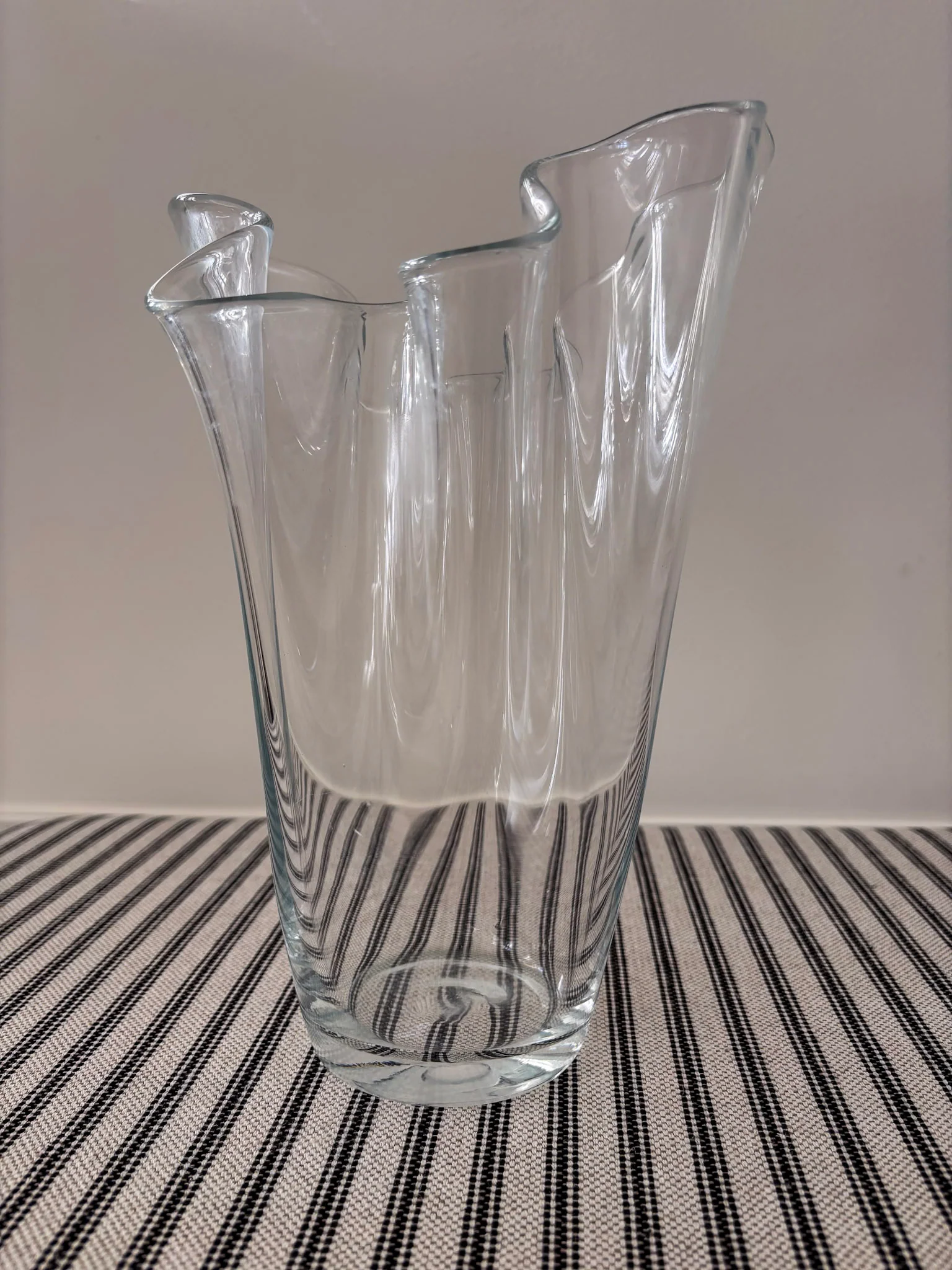 Tall Clear Ruffled-Edge Wavy Glass Vase - Image 4