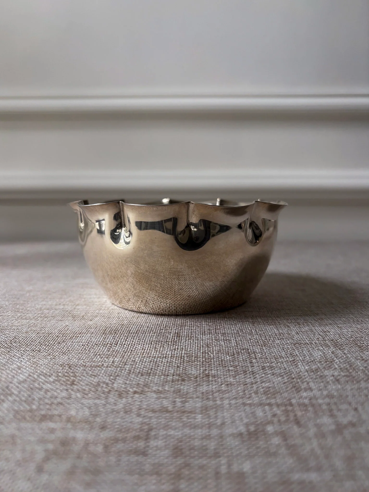 Silver-Plated Bowl with Scalloped Rim - Image 2