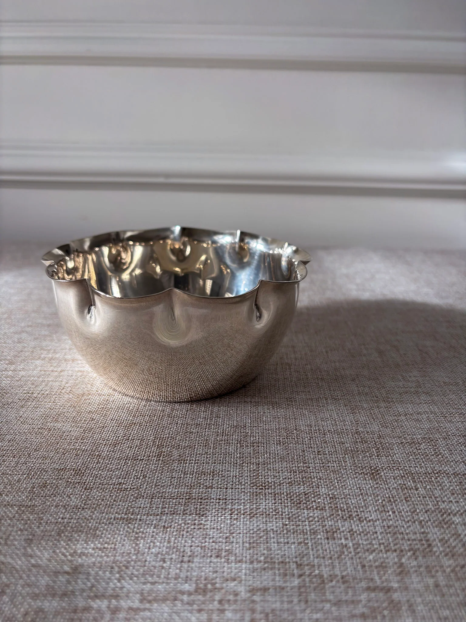 Silver-Plated Bowl with Scalloped Rim - Image 5