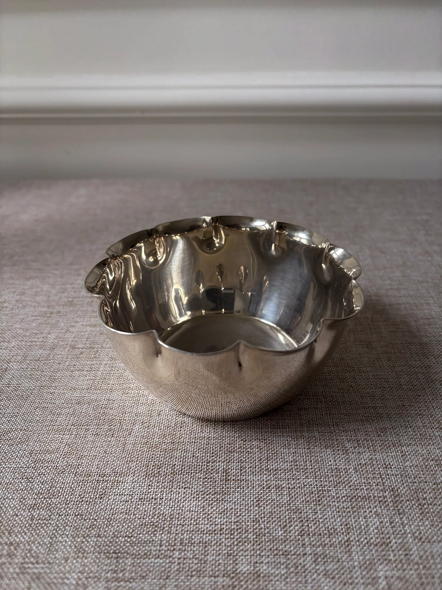 Silver-Plated Bowl with Scalloped Rim - Image 8