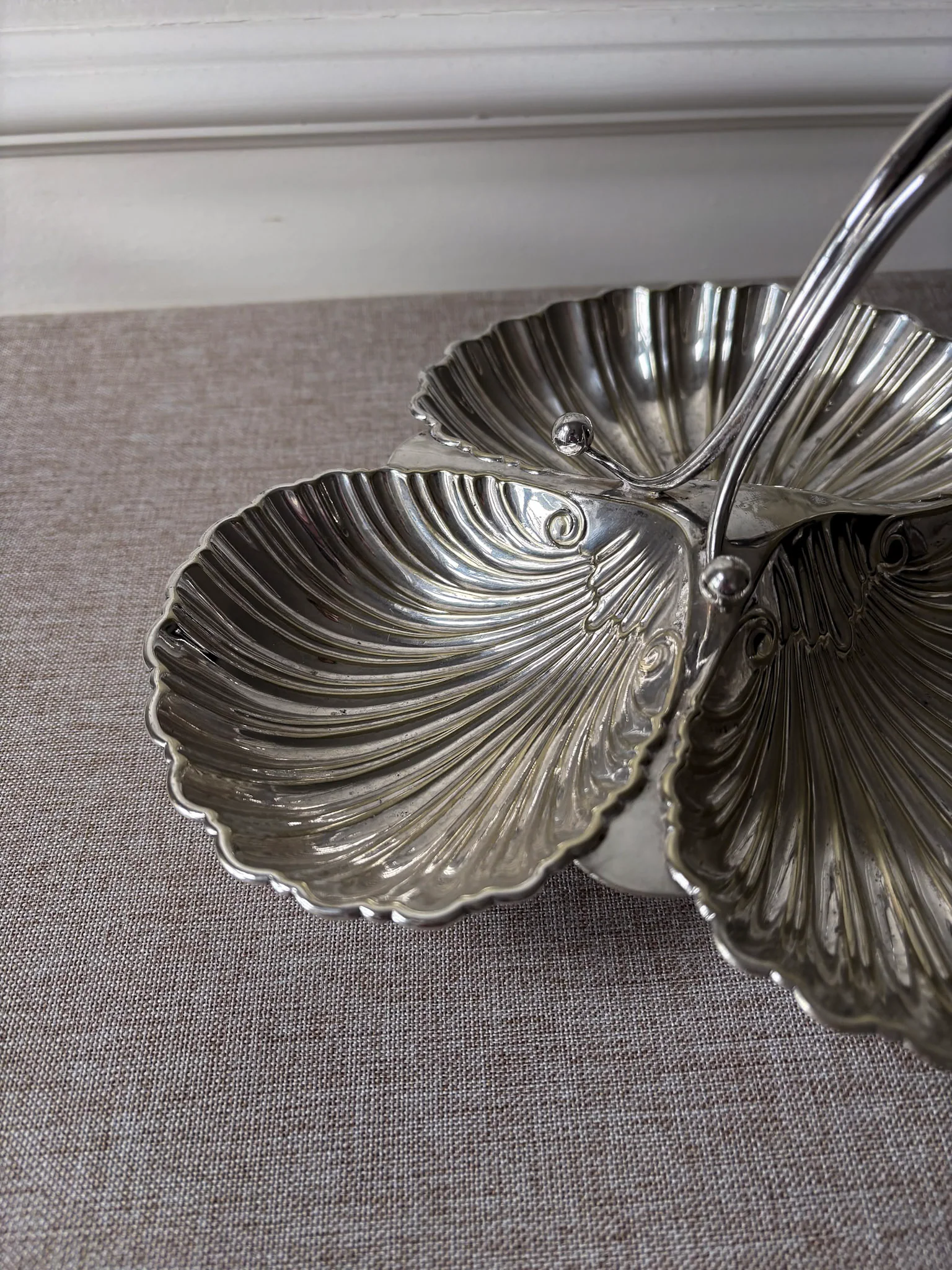 Triple Shell Silver-Plated Serving Dish - Image 13