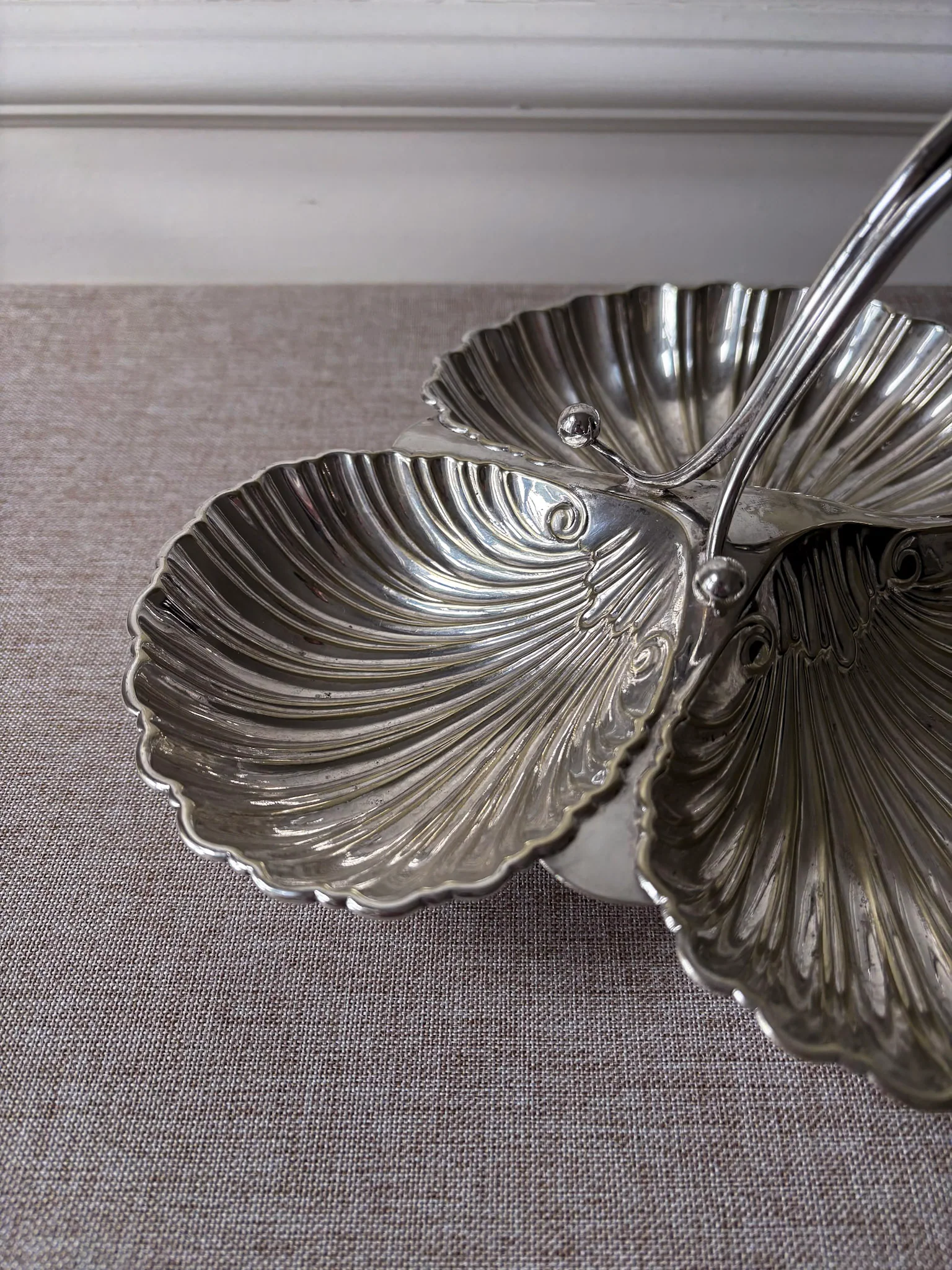 Triple Shell Silver-Plated Serving Dish - Image 3