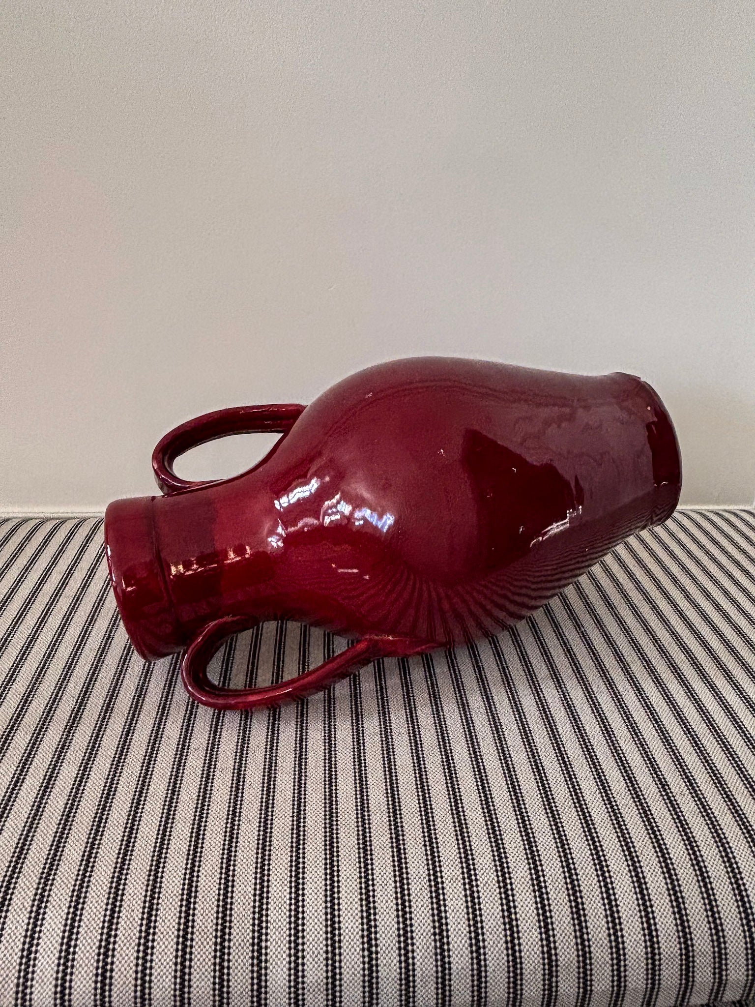 Nicola Fasano Red Glazed Dual-Handle Large Vase – Italian Studio Pottery Accent Piece - Image 3