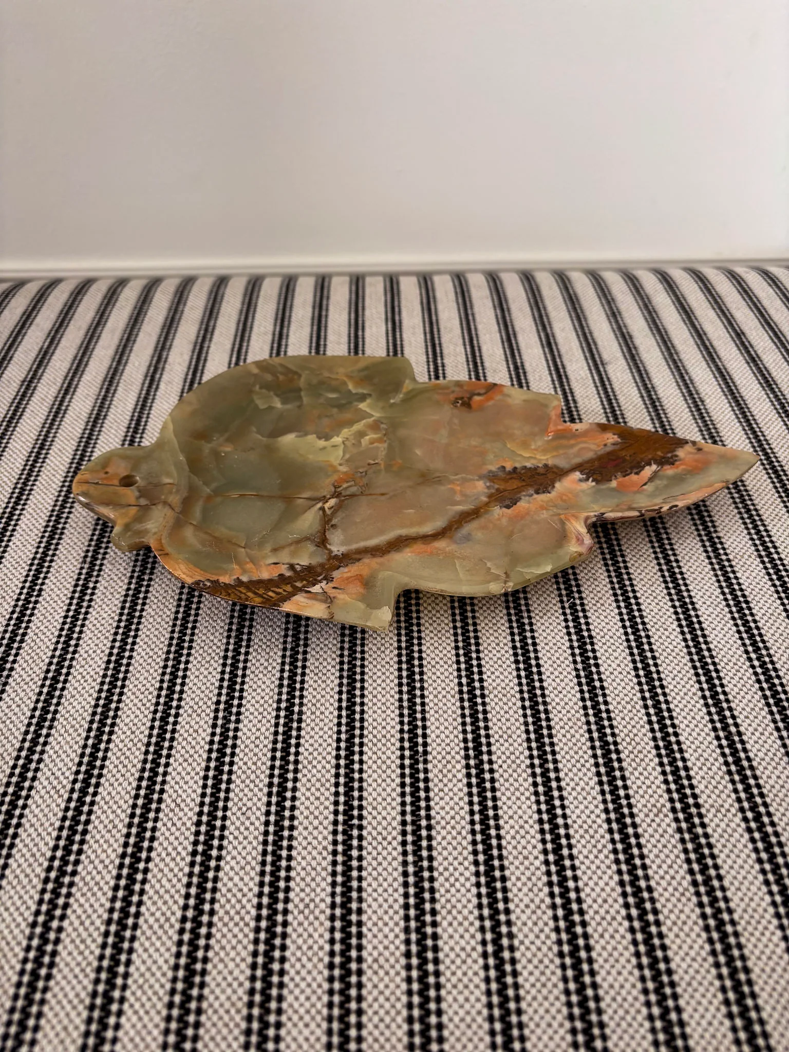 Onyx Leaf Incense Holder – Natural Stone Trinket Tray - Image 5