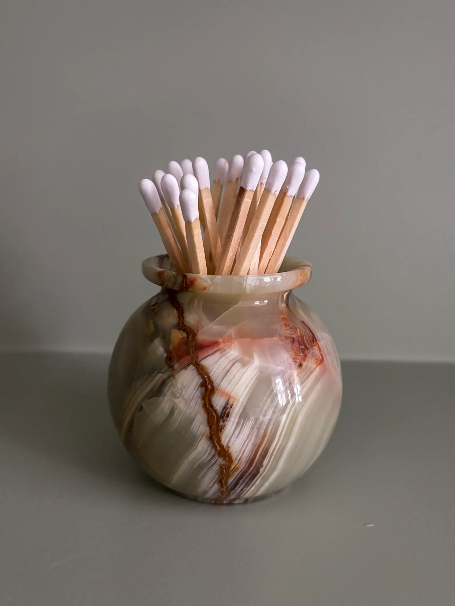 Onyx Stone Matchstick Holder – Natural Marble Veined Accessory - Image 5