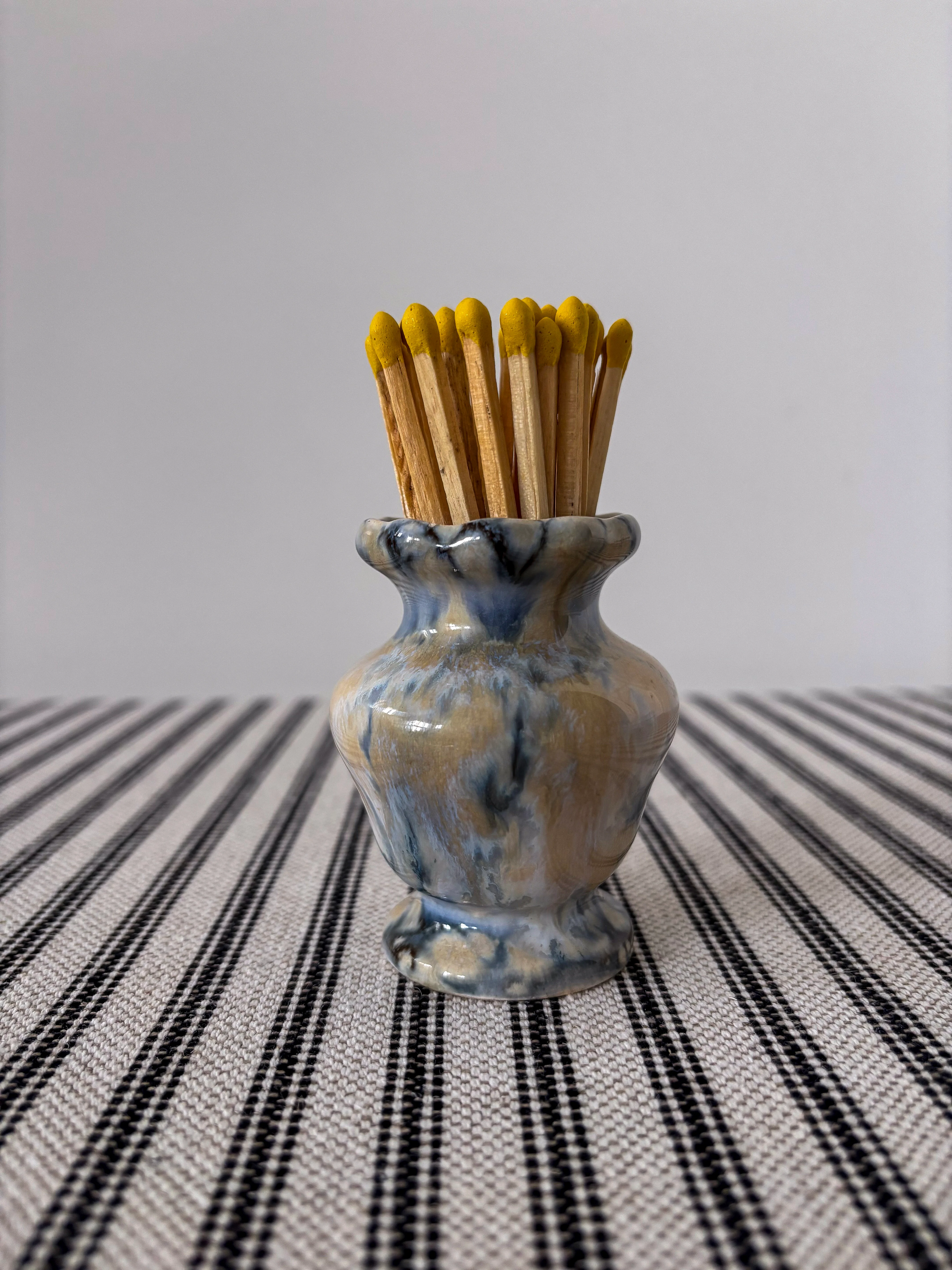 Vintage Studio Pottery Ruffled Edge Matchstick Holder – Glazed Ceramic - Image 10