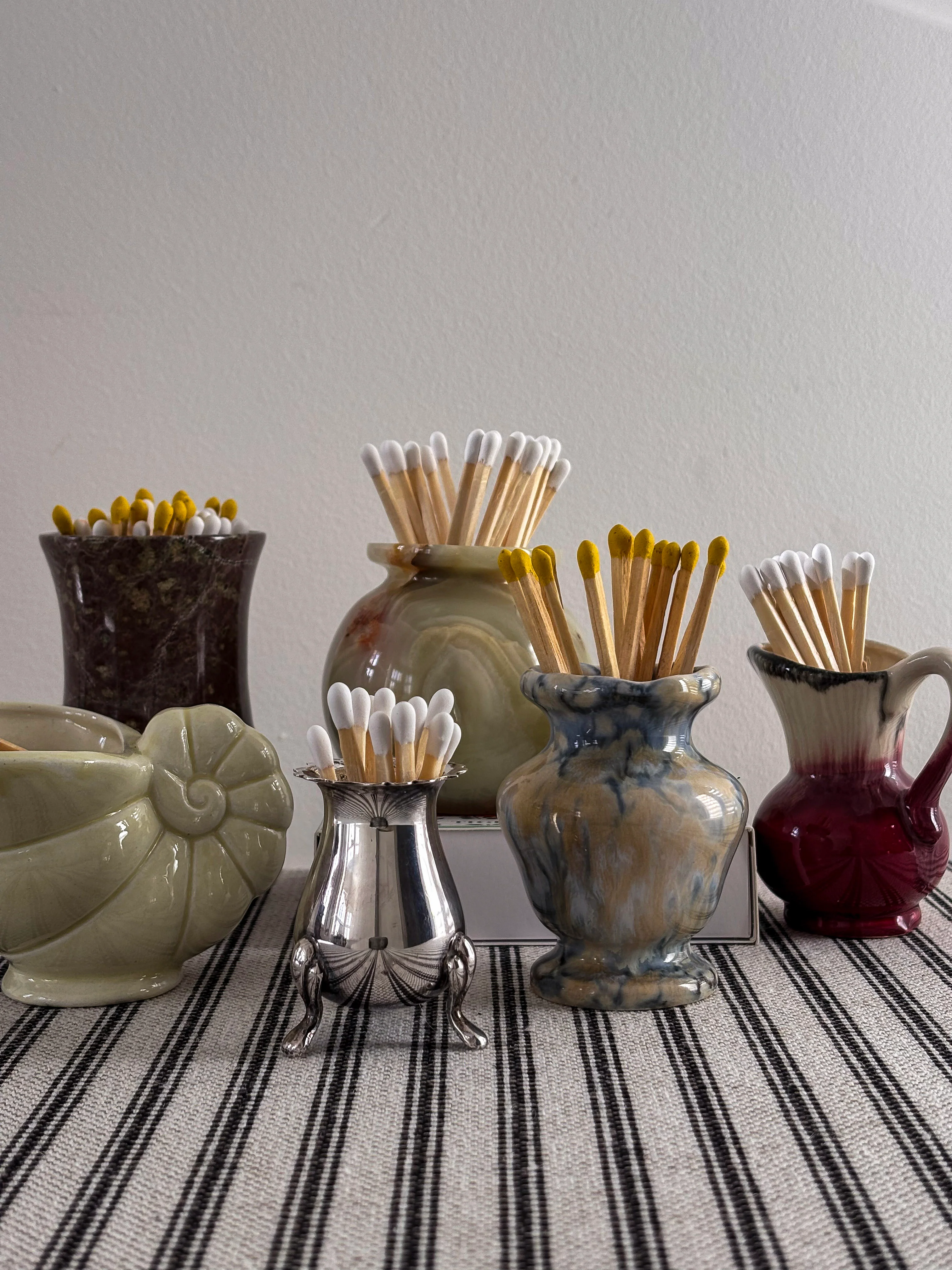 Vintage Studio Pottery Ruffled Edge Matchstick Holder – Glazed Ceramic - Image 11