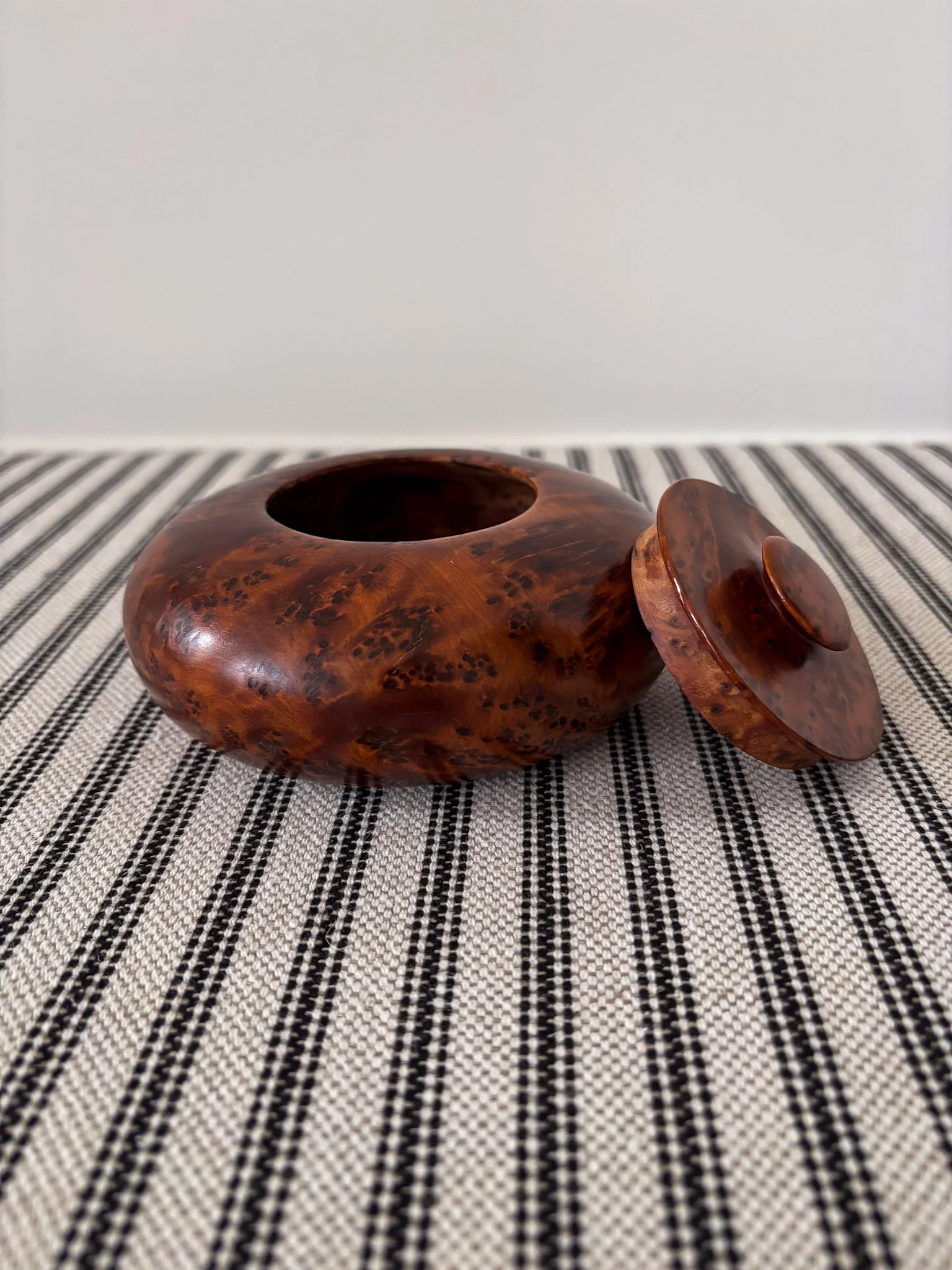 Vintage Thuya Burr Wood Lidded Pot - Image 3