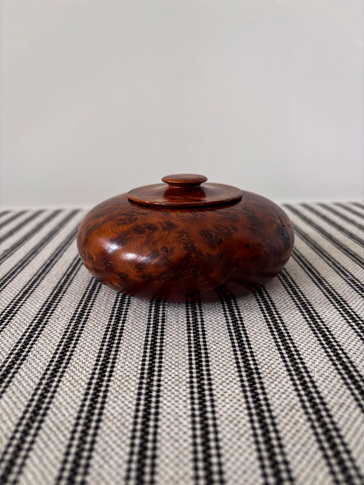 Vintage Thuya Burr Wood Lidded Pot - Image 5